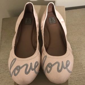 Ellen flat pink “Love” shoes